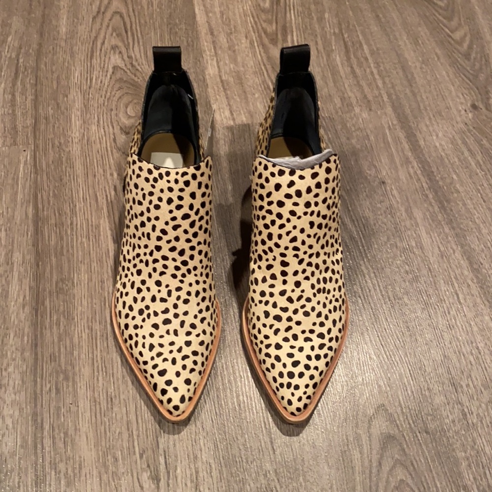 Dolce Vita Sonni Booties Cow Hide Animal Print Leopard Fall Shoes Chic Stylish - Picture 3 of 10